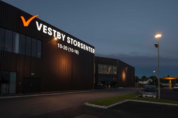 Vestby Storsenter, fasadeskilt