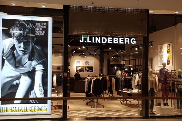 J Lindeberg - Mall of Scandinavia